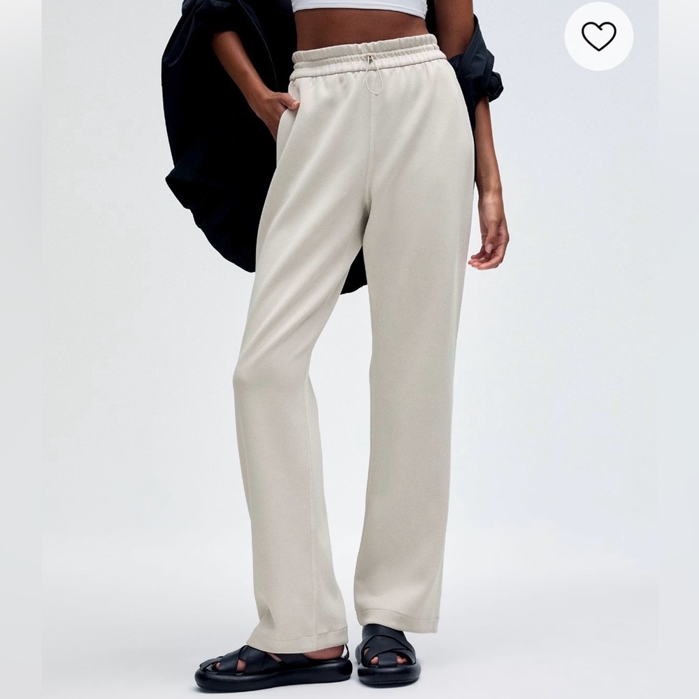 Lululemon Softstreme High-Rise Pants- Size 6, Color Bone